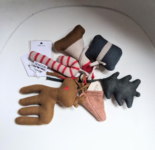 Різдвянні іграшки Liewood helmut holiday accessories в'язані іграшки для дітей святкова серія різдво миколая