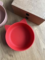 Дитяча глибока миска LIEWOOD Vanessa Cat Apple Red 650мл